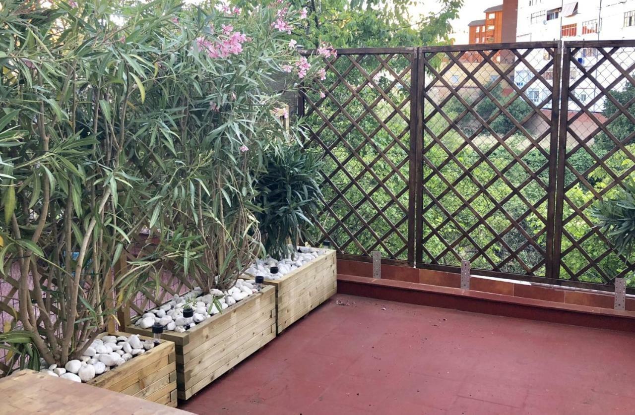 Apartamento San Quirce - Centrico Y Reformado- Wifi Y Netflix Valladolid Exterior photo